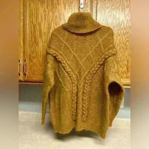 Zara Knit caramel sweater like new